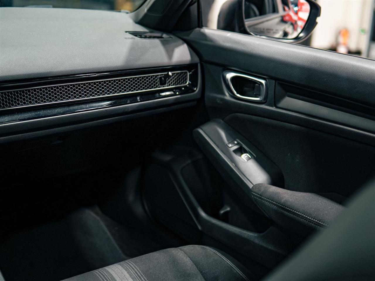 2022 Honda Civic SPORT | SUNROOF | NO ACCIDENTS Photo