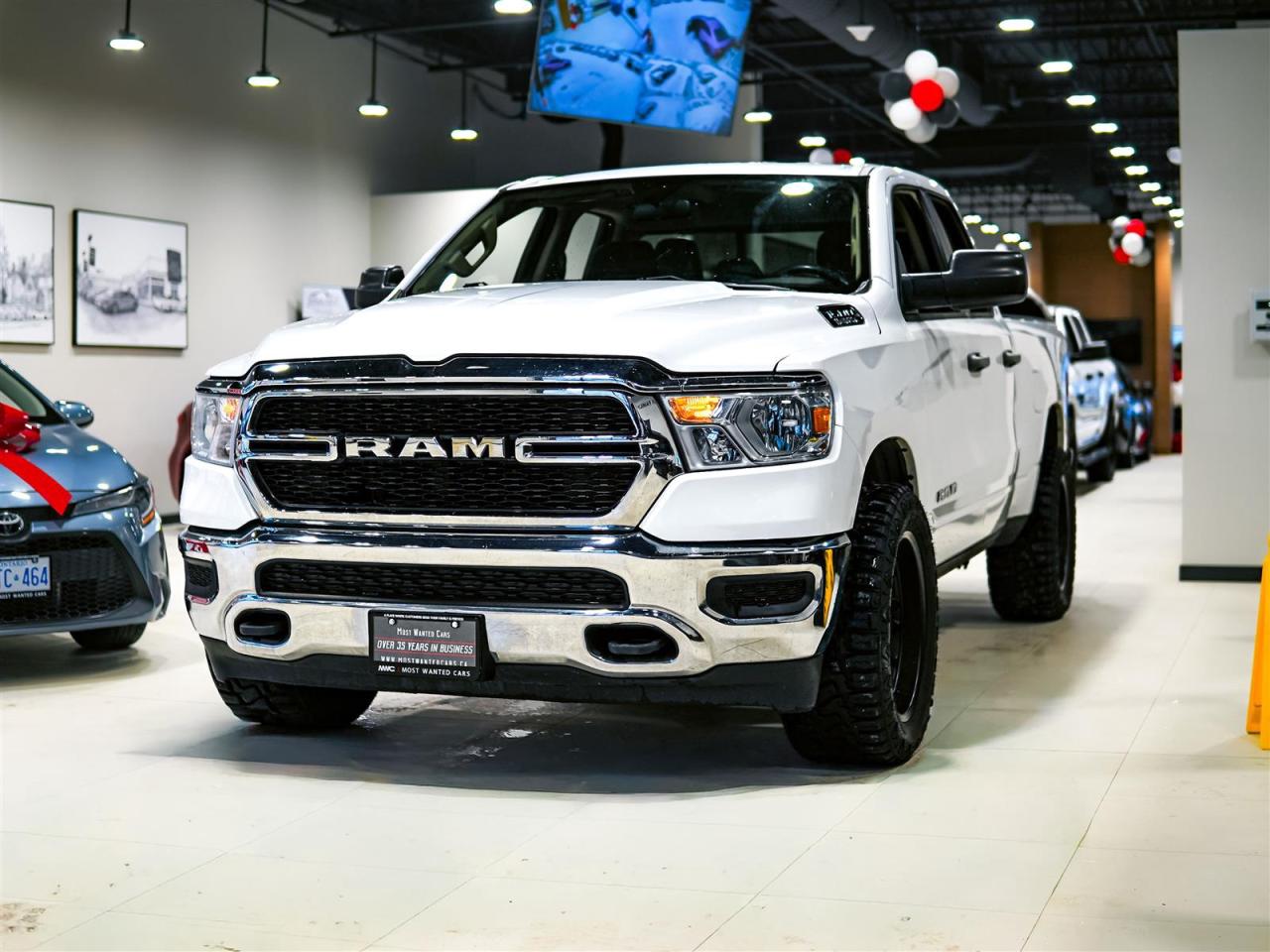 2020 RAM 1500 4X4 | 5.7 V8 | OFF ROAD PKG | SXT PKG Photo