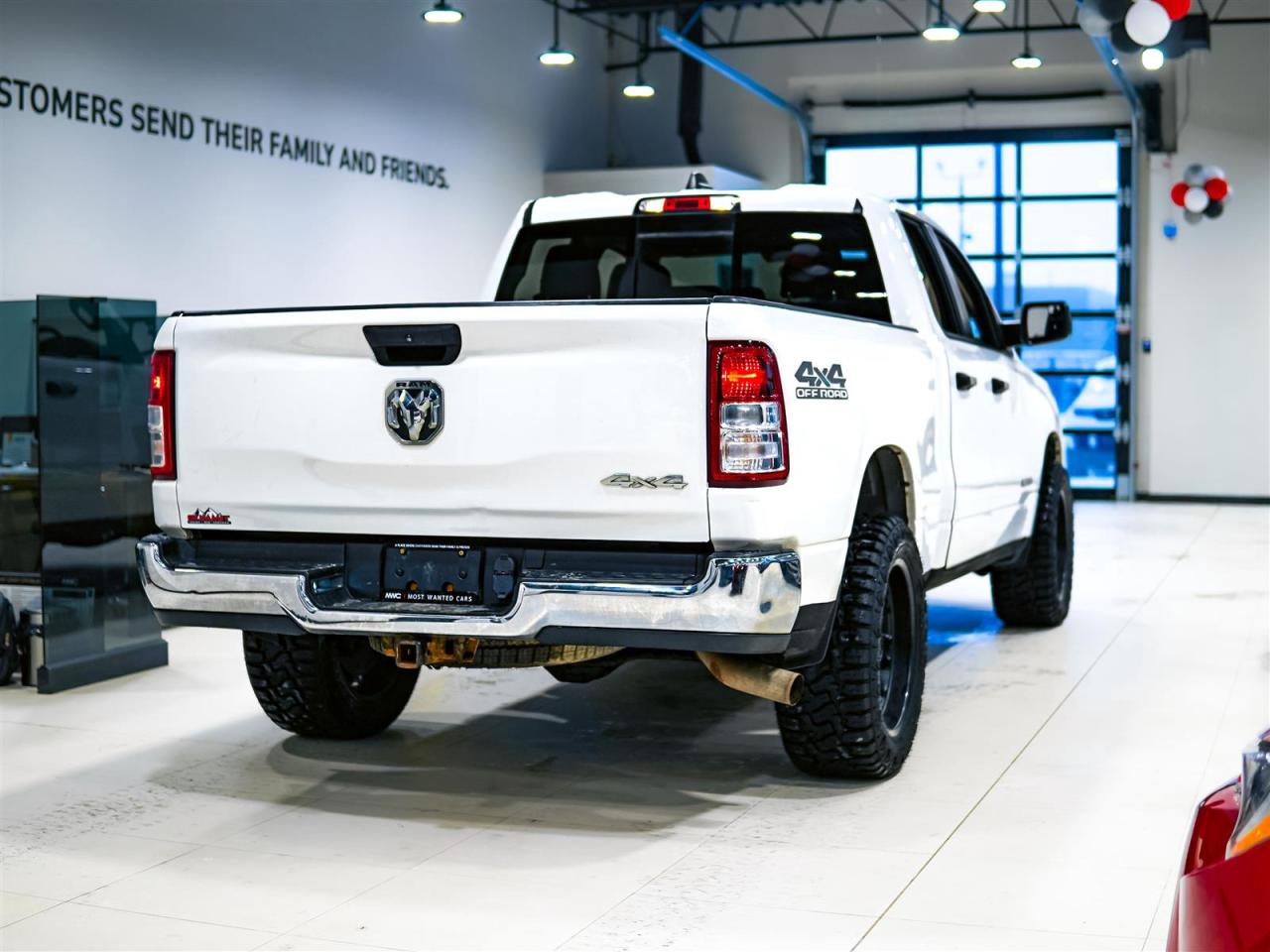 2020 RAM 1500 4X4 | 5.7 V8 | OFF ROAD PKG | SXT PKG Photo