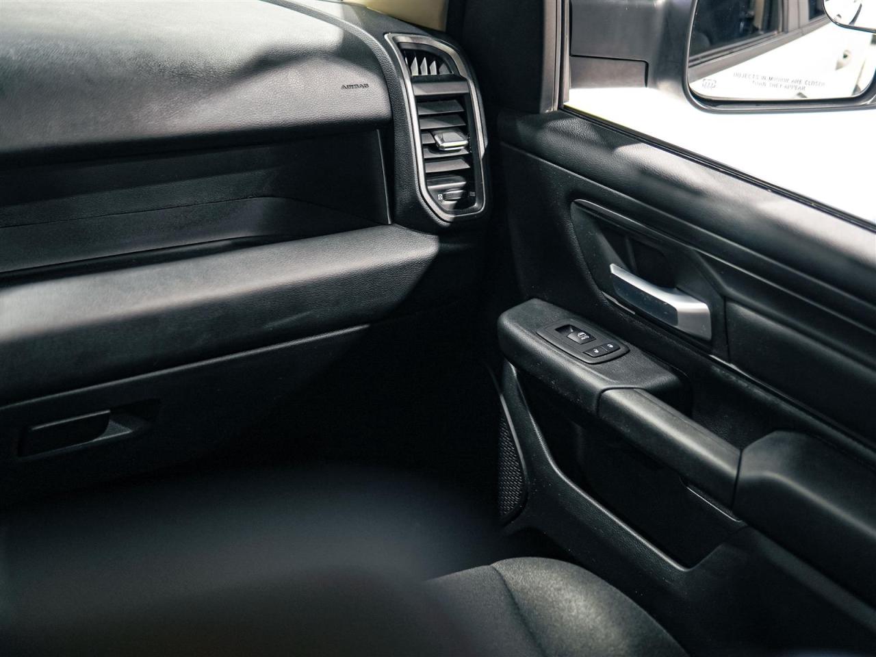 2020 RAM 1500 4X4 | 5.7 V8 | OFF ROAD PKG | SXT PKG Photo