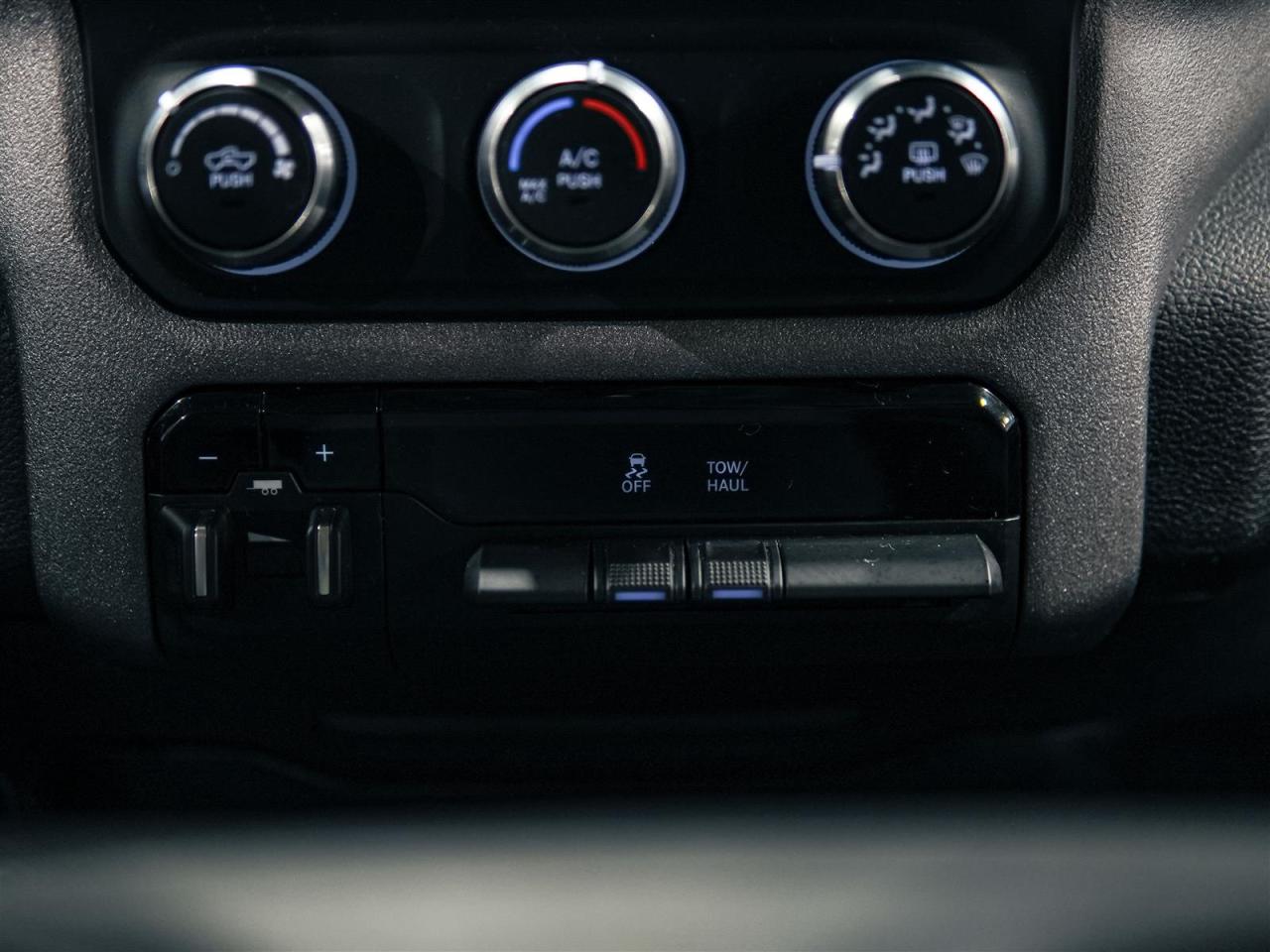 2020 RAM 1500 4X4 | 5.7 V8 | OFF ROAD PKG | SXT PKG Photo