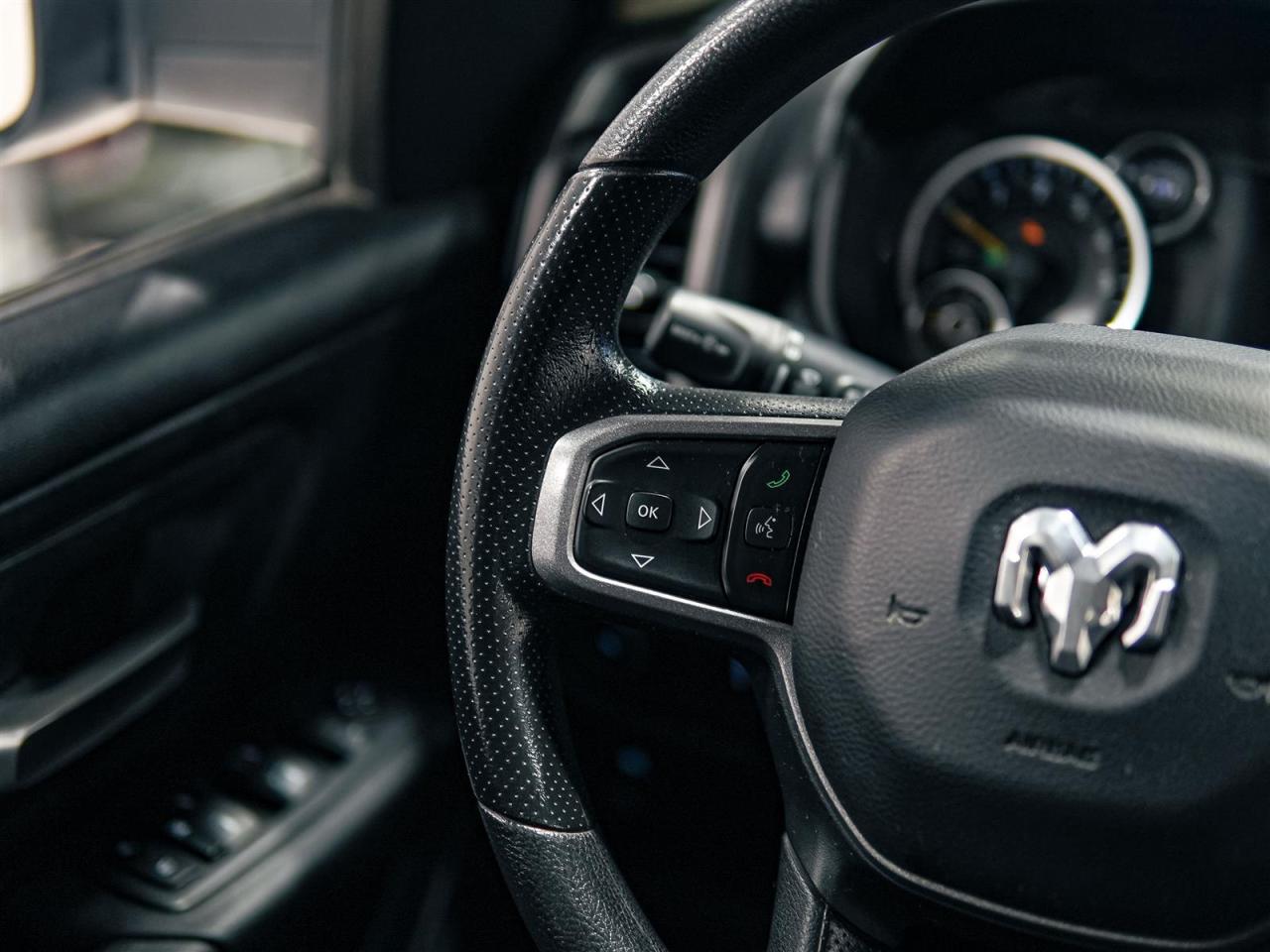 2020 RAM 1500 4X4 | 5.7 V8 | OFF ROAD PKG | SXT PKG Photo