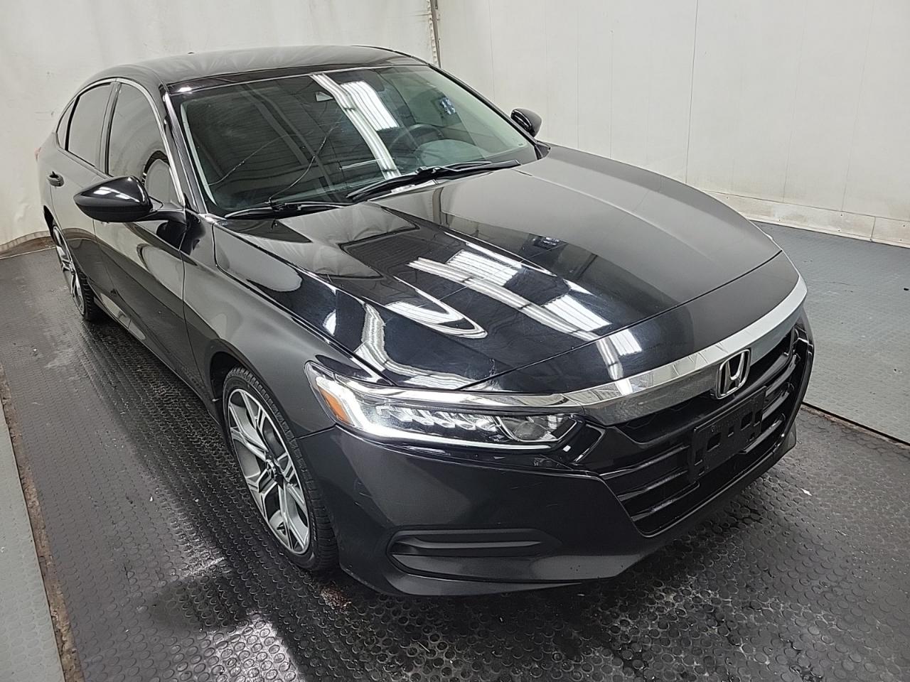 2018 Honda Accord LX | 19 INCH RIMS | NO ACCIDENTS | HONDA SERVICED Photo