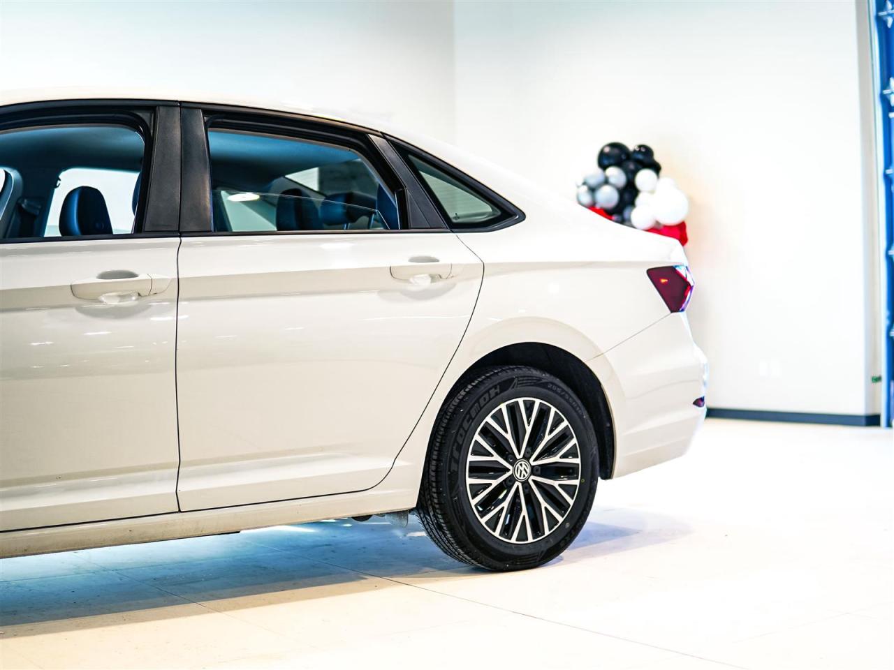 2021 Volkswagen Jetta COMFORTLINE | ACCIDENT FREE | VOLKSWAGEN SERVICED Photo