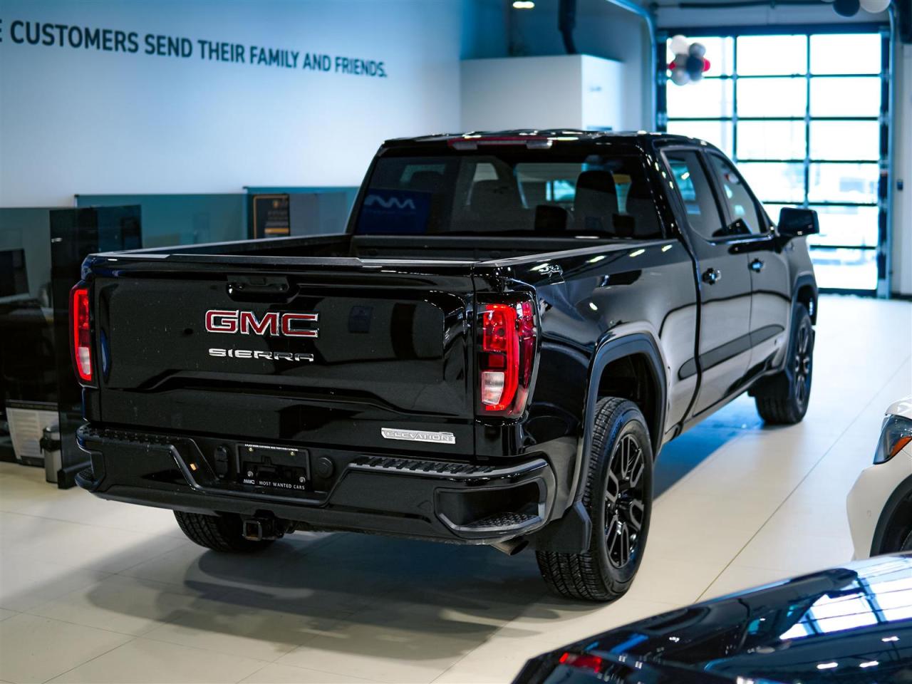 2024 GMC Sierra 1500 ELEVATION CREW CAB | 4WD | NO ACCIDENTS Photo