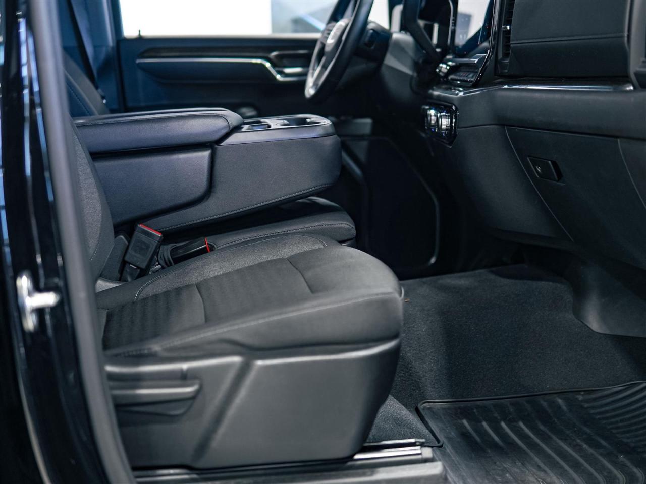 2024 GMC Sierra 1500 ELEVATION CREW CAB | 4WD | NO ACCIDENTS Photo