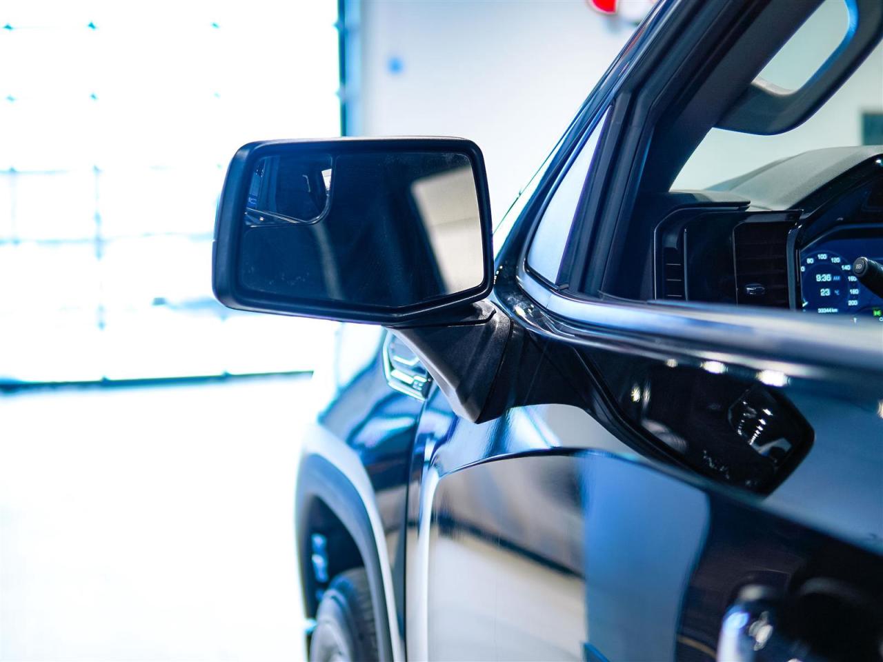 2024 GMC Sierra 1500 ELEVATION CREW CAB | 4WD | NO ACCIDENTS Photo