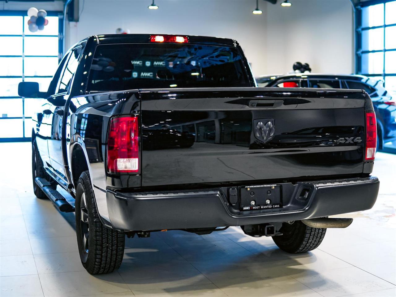 2023 RAM 1500 Classic CREW CAB | 4X4 | BLACK PKG | CONV PKG | MOPAR RUNNING BOARDS Photo