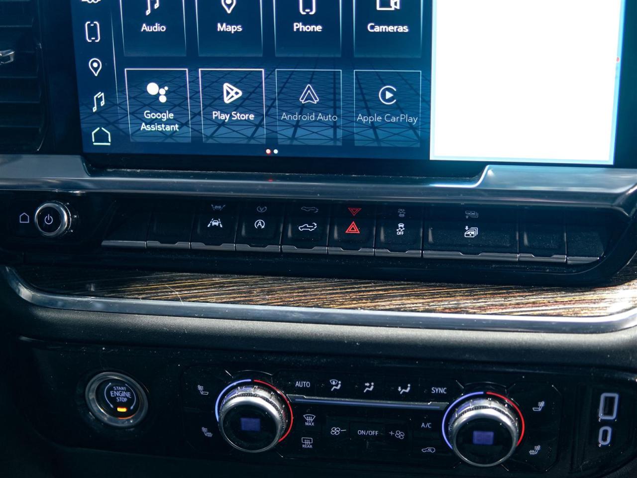 2024 GMC Sierra 1500 ELEVATION | CREW CAB | 4WD | NO ACCIDENTS Photo