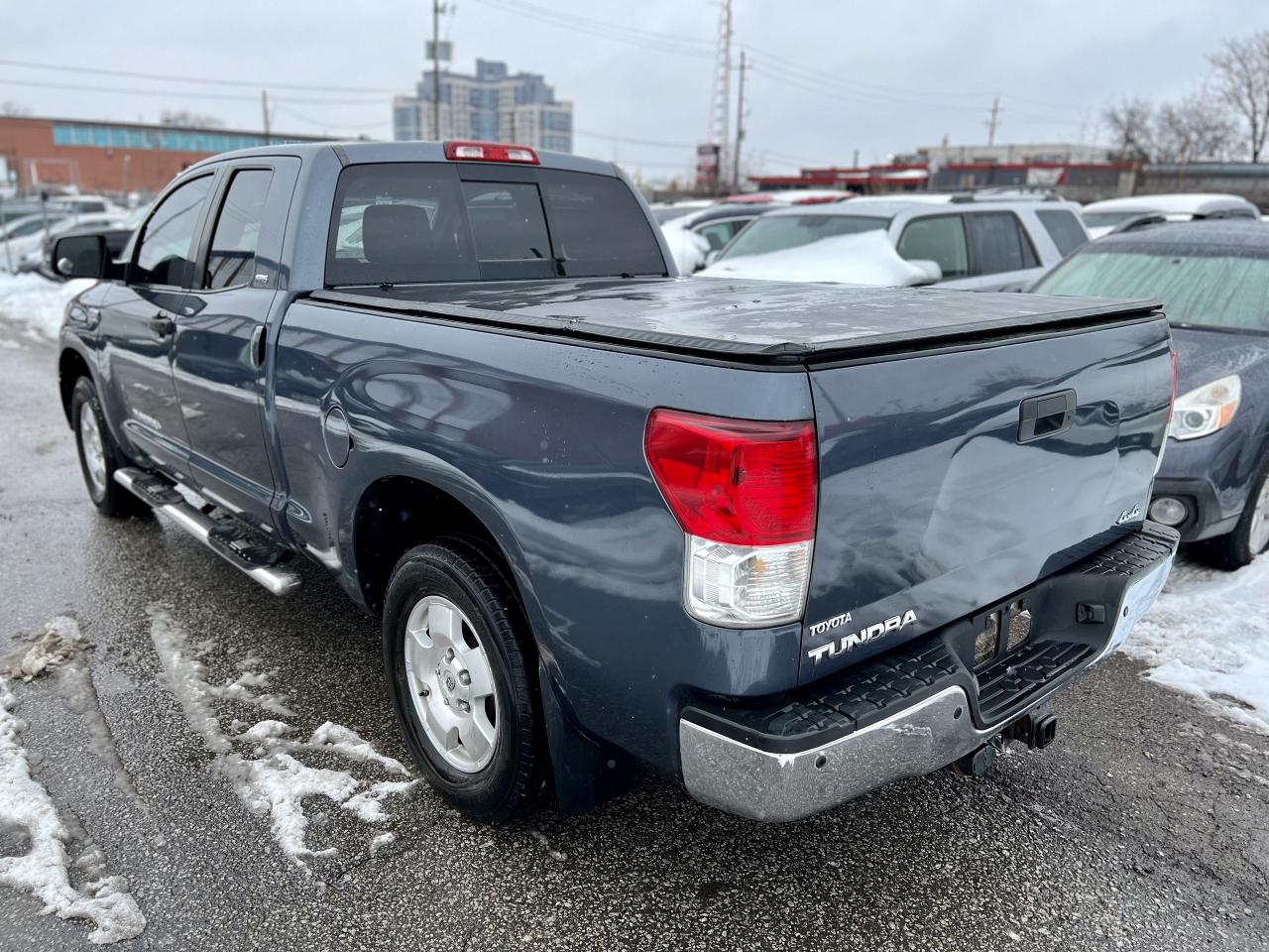 2010 Toyota Tundra SR5 Double Cab Photo2