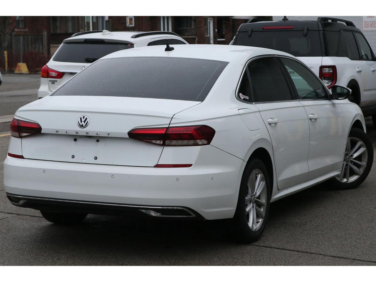 2020 Volkswagen Passat HIGHLINE Photo