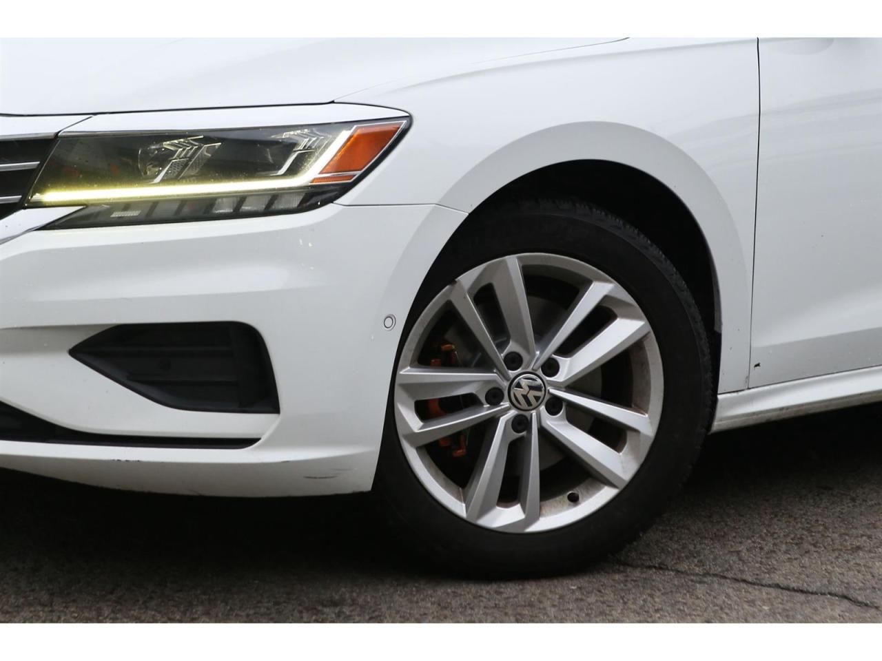 2020 Volkswagen Passat HIGHLINE Photo