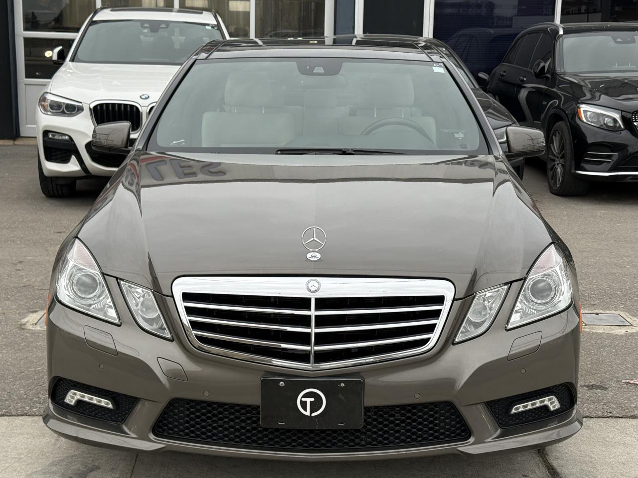 2011 Mercedes-Benz E-Class 350 //AMG PKG | PANO | HARMAN KARDON | NAVI Photo4