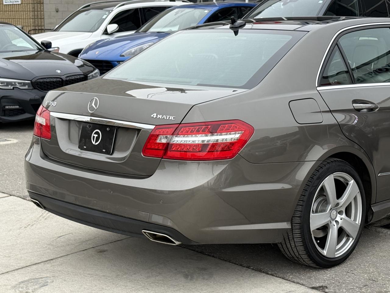 2011 Mercedes-Benz E-Class 350 //AMG PKG | PANO | HARMAN KARDON | NAVI Photo