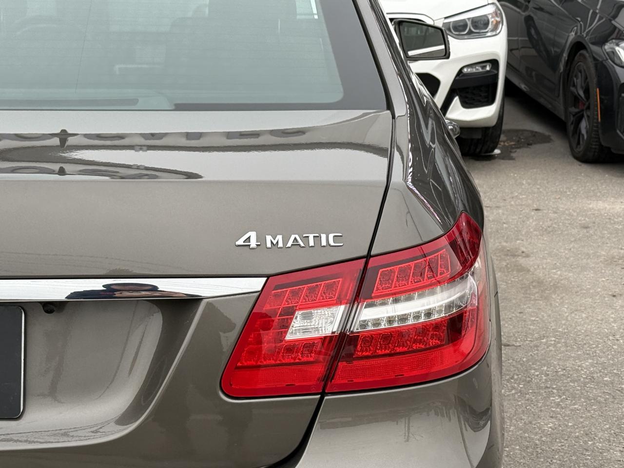 2011 Mercedes-Benz E-Class 350 //AMG PKG | PANO | HARMAN KARDON | NAVI Photo