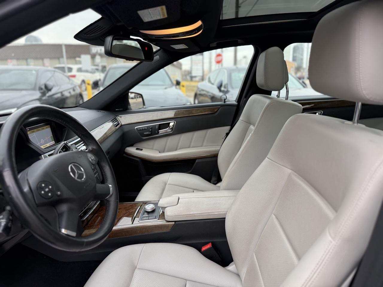 2011 Mercedes-Benz E-Class 350 //AMG PKG | PANO | HARMAN KARDON | NAVI Photo