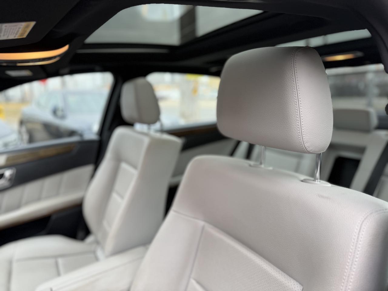 2011 Mercedes-Benz E-Class 350 //AMG PKG | PANO | HARMAN KARDON | NAVI Photo