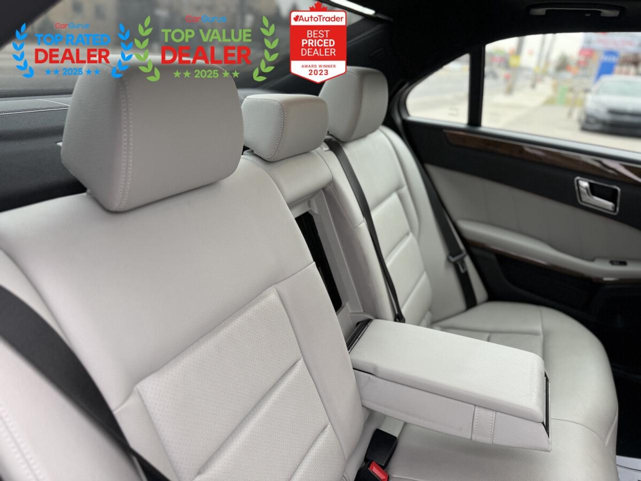 2011 Mercedes-Benz E-Class 350 //AMG PKG | PANO | HARMAN KARDON | NAVI Photo