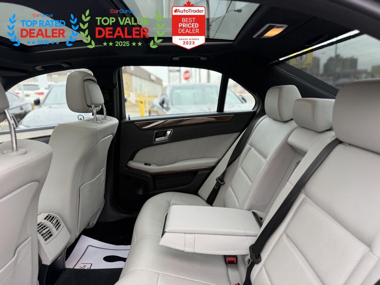 2011 Mercedes-Benz E-Class 350 //AMG PKG | PANO | HARMAN KARDON | NAVI Photo