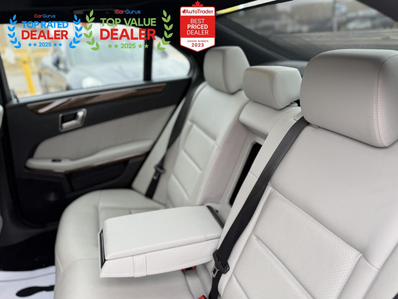 2011 Mercedes-Benz E-Class 350 //AMG PKG | PANO | HARMAN KARDON | NAVI Photo