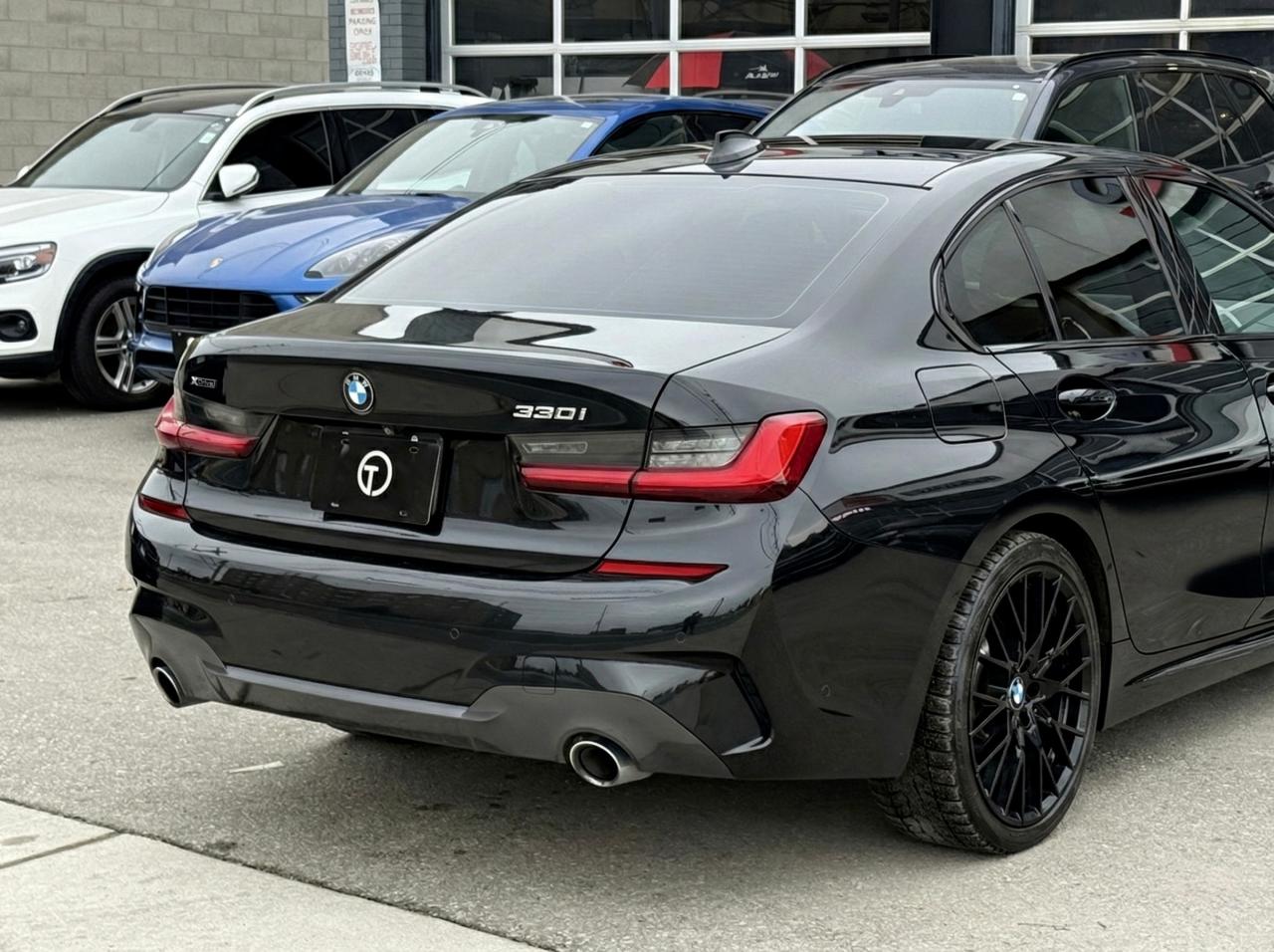 2019 BMW 3 Series 330i //M PKG | PANO | LIKE NEW | LOADED Photo