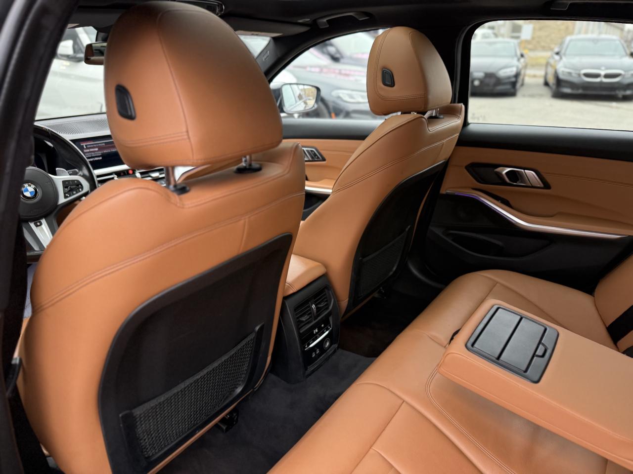 2019 BMW 3 Series 330i //M PKG | PANO | LIKE NEW | LOADED Photo