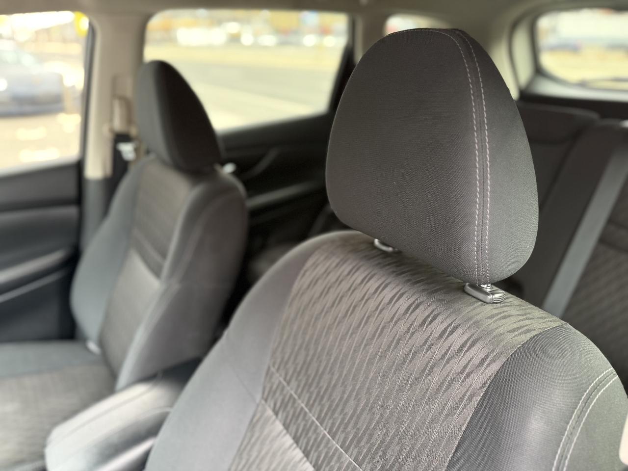 2019 Nissan Rogue S | BACK UP CAMERA | FINANCE Photo