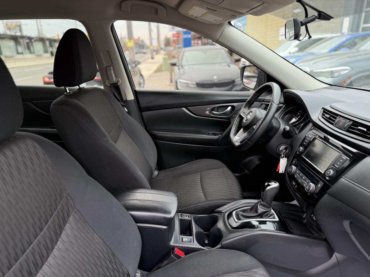 2019 Nissan Rogue S | BACK UP CAMERA | FINANCE Photo