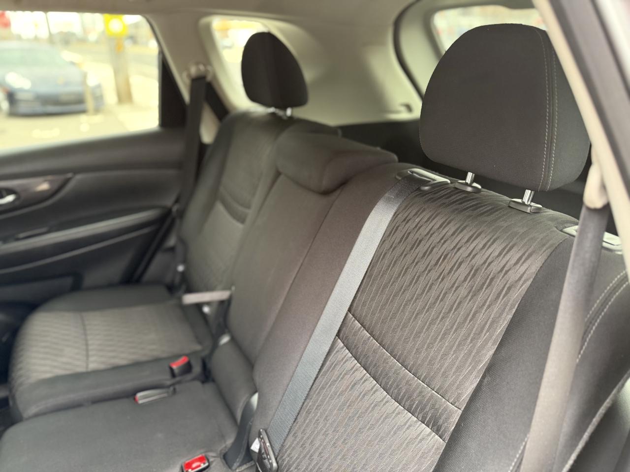 2019 Nissan Rogue S | BACK UP CAMERA | FINANCE Photo