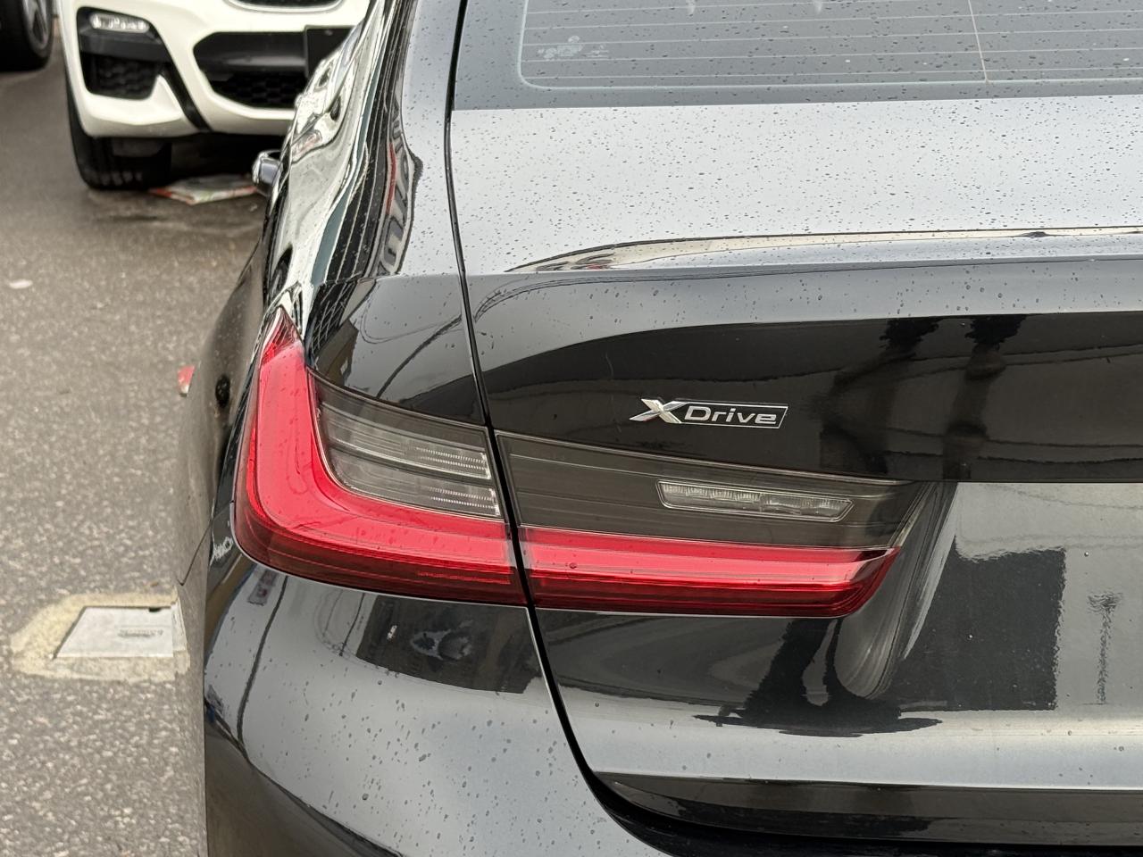 2019 BMW 3 Series 330i | PREMIUM | PANO | NAVI | LOADED Photo