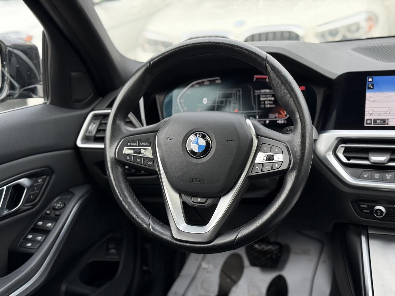 2019 BMW 3 Series 330i | PREMIUM | PANO | NAVI | LOADED Photo