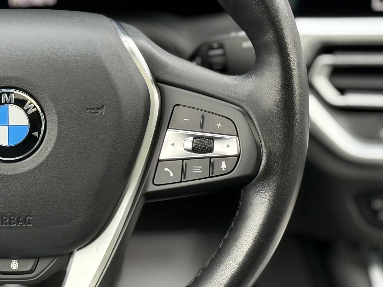 2019 BMW 3 Series 330i | PREMIUM | PANO | NAVI | LOADED Photo