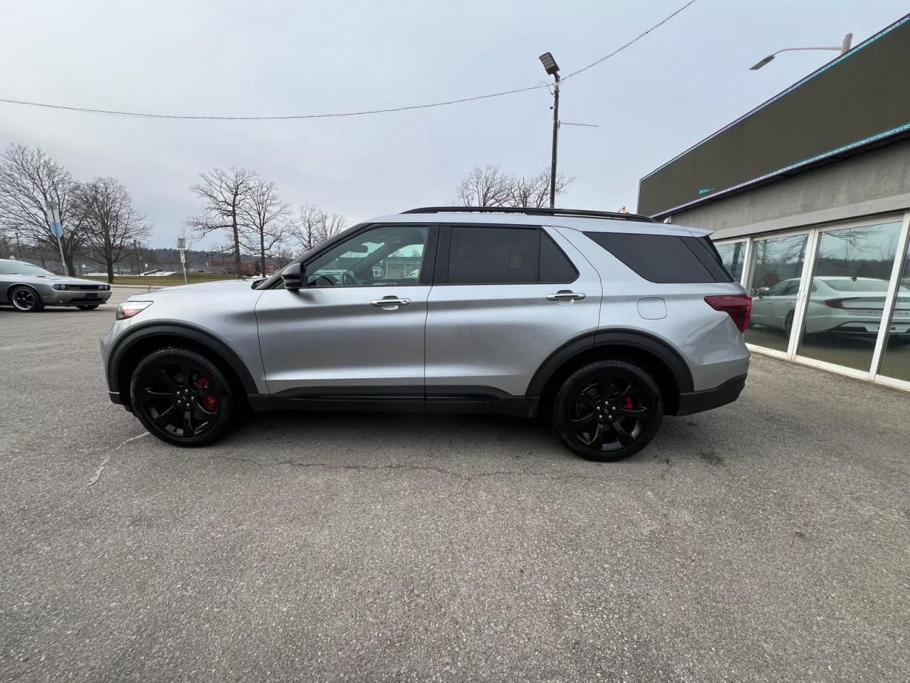 2021 Ford Explorer ST Photo