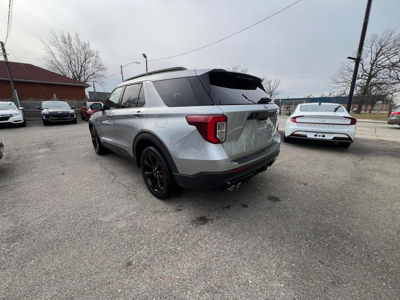 2021 Ford Explorer ST Photo
