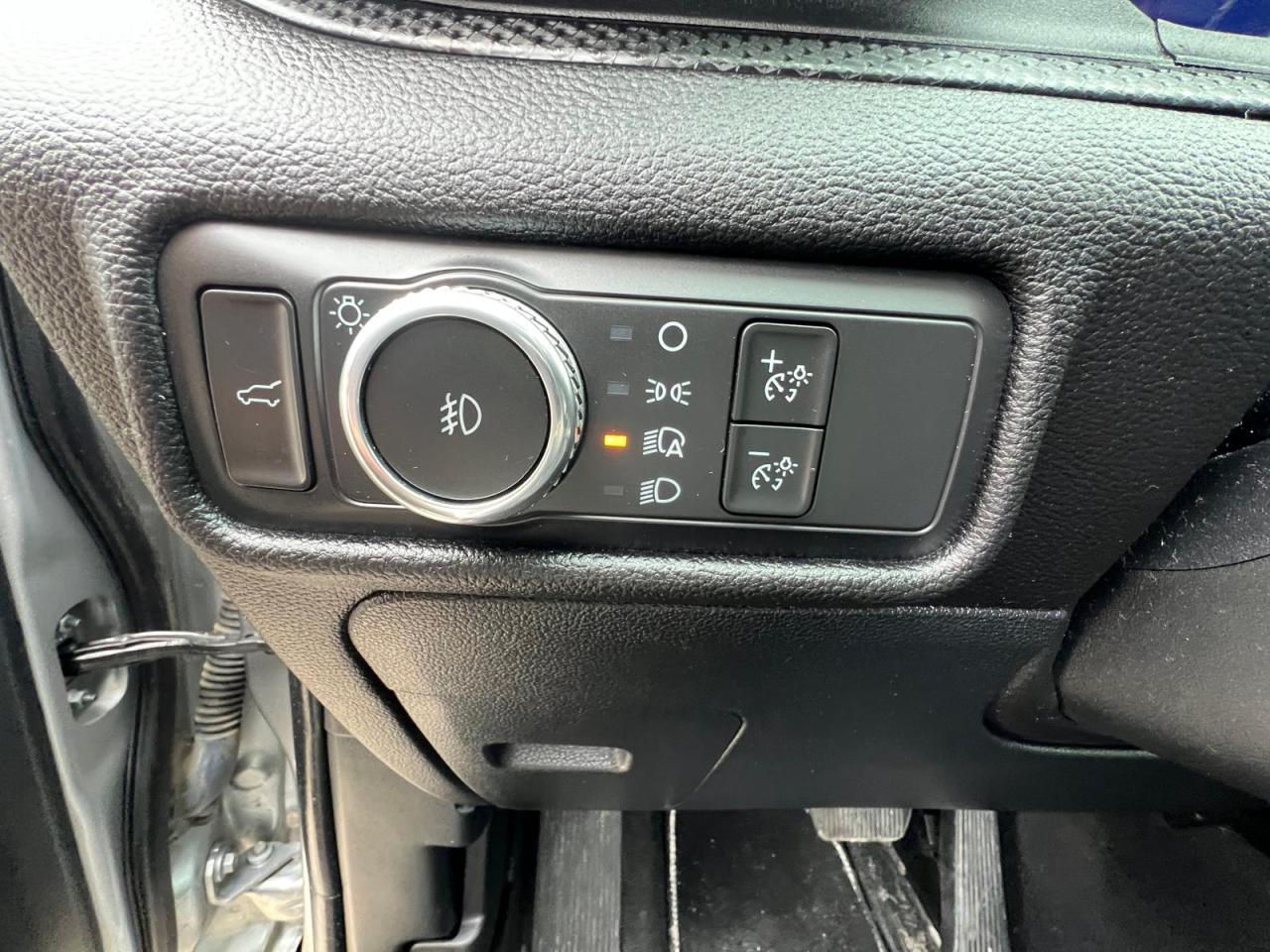 2021 Ford Explorer ST Photo