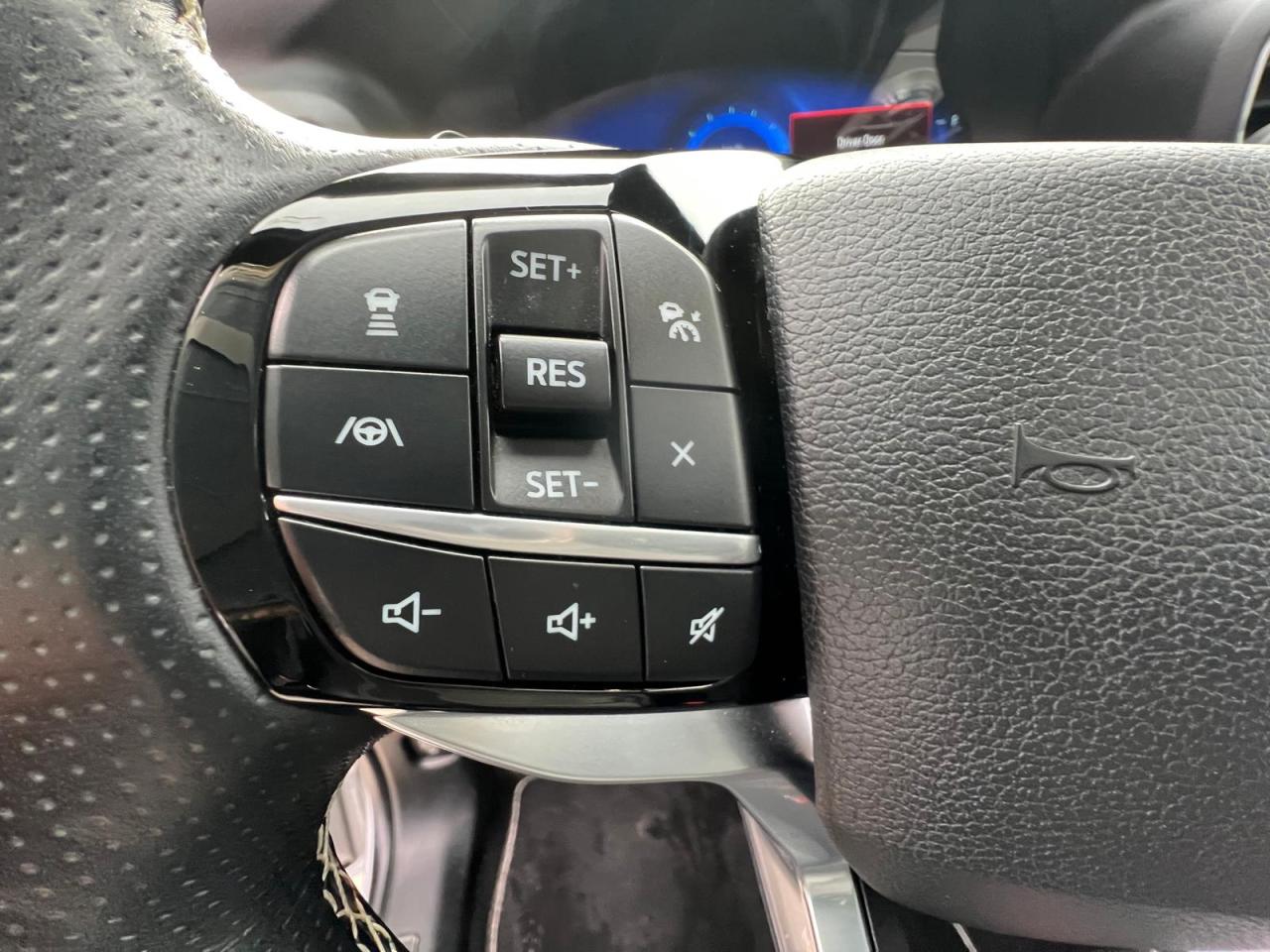 2021 Ford Explorer ST Photo