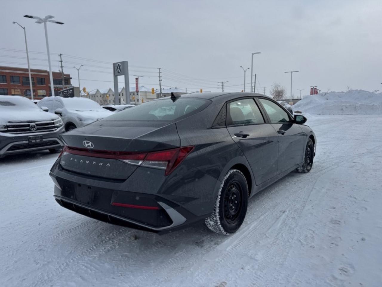 2024 Hyundai Elantra Essential IVT  - Heated Seats Photo