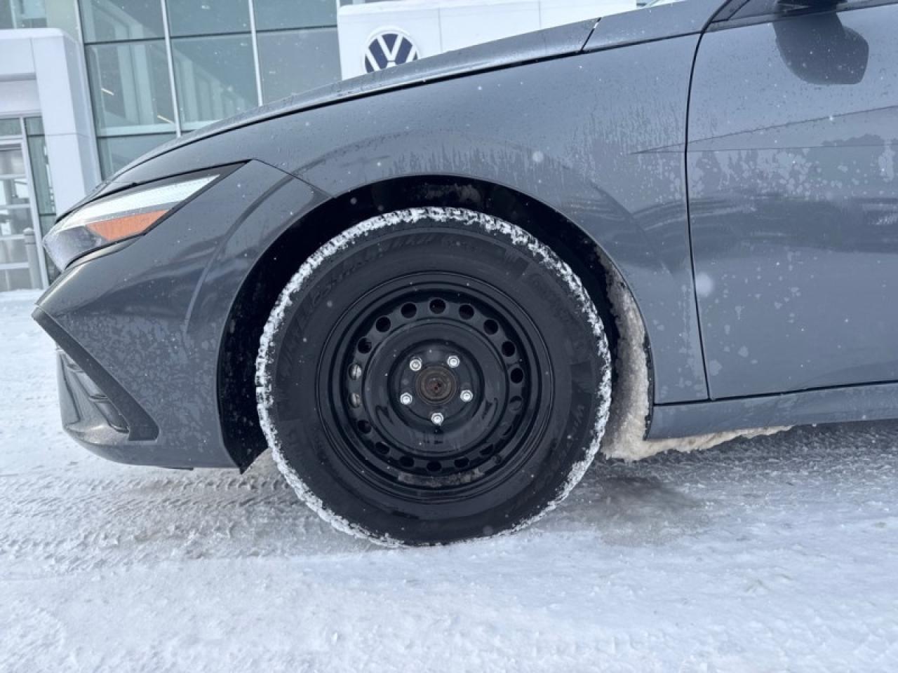 2024 Hyundai Elantra Essential IVT  - Heated Seats Photo