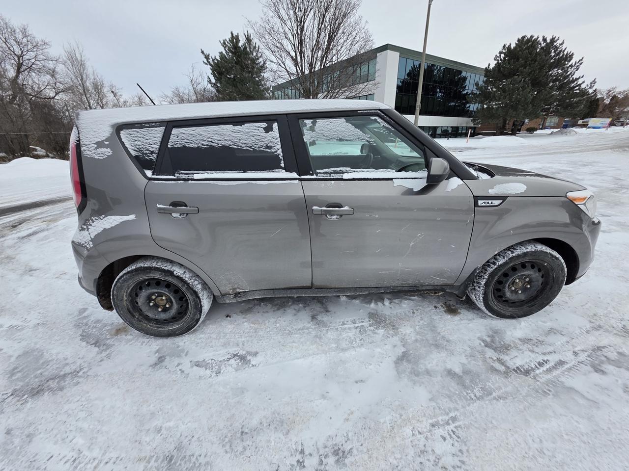 2016 Kia Soul BASE 6A Photo4