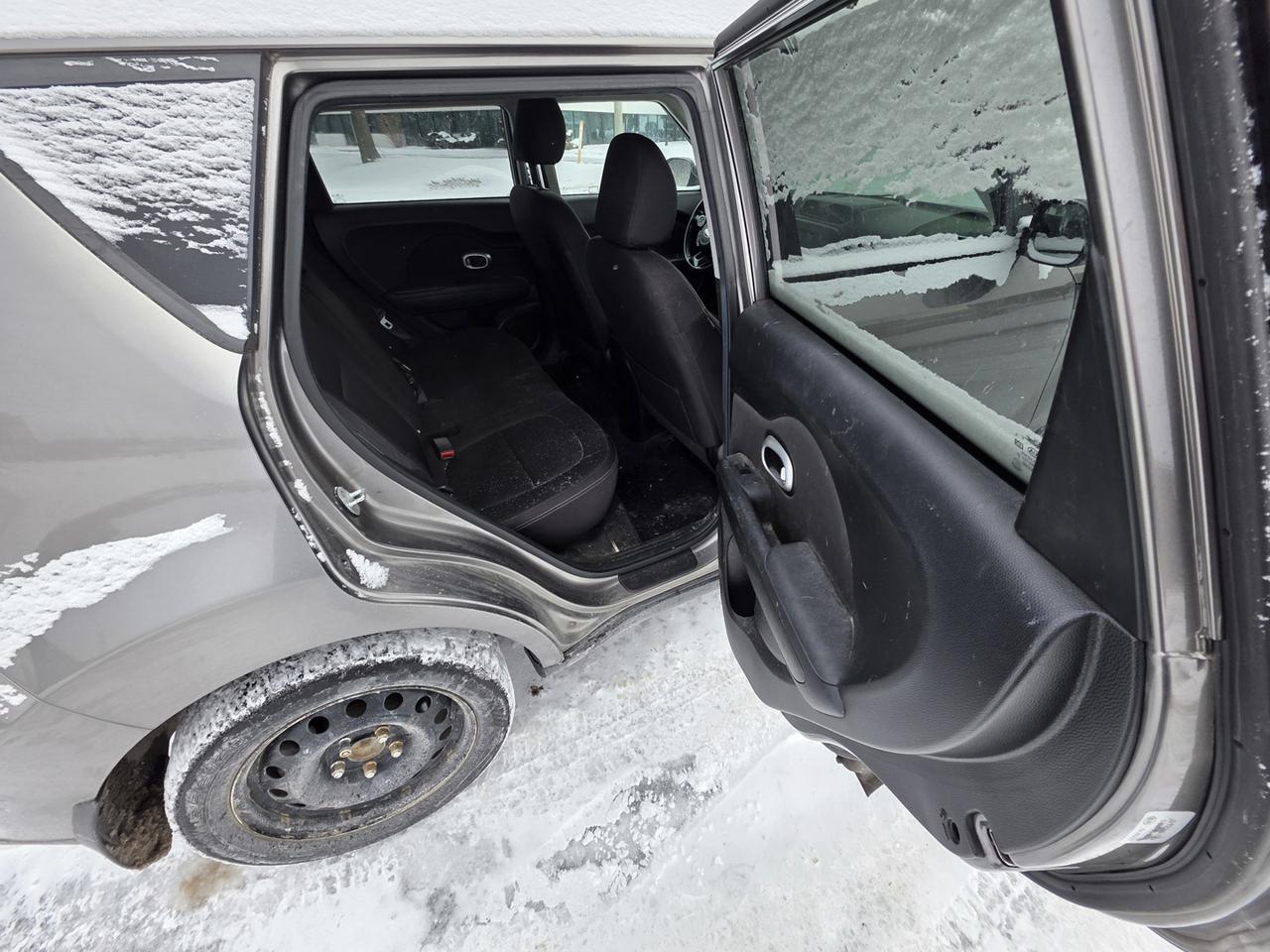 2016 Kia Soul BASE 6A Photo
