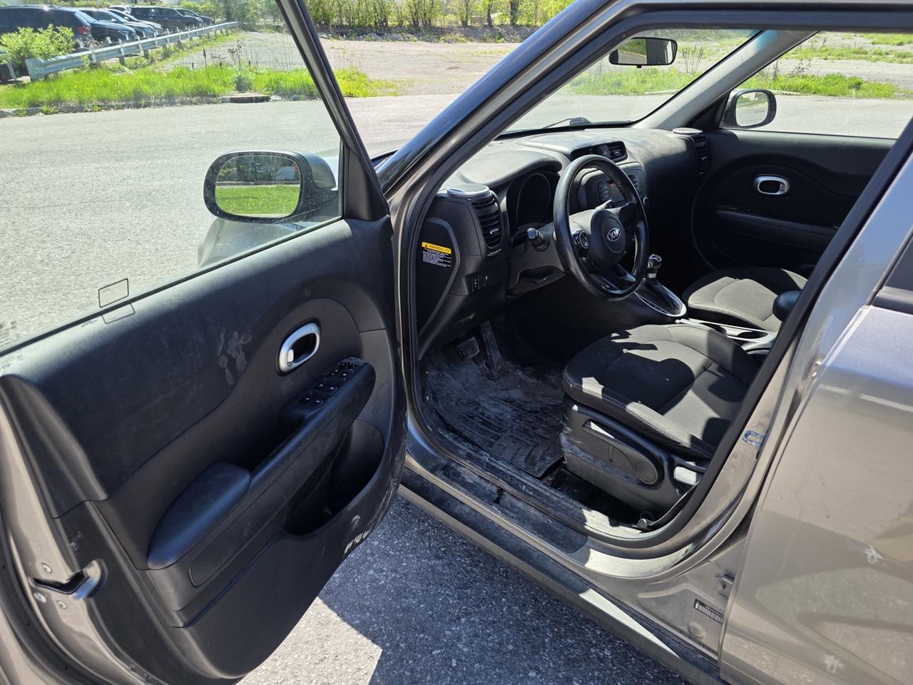 2016 Kia Soul BASE 6A Photo
