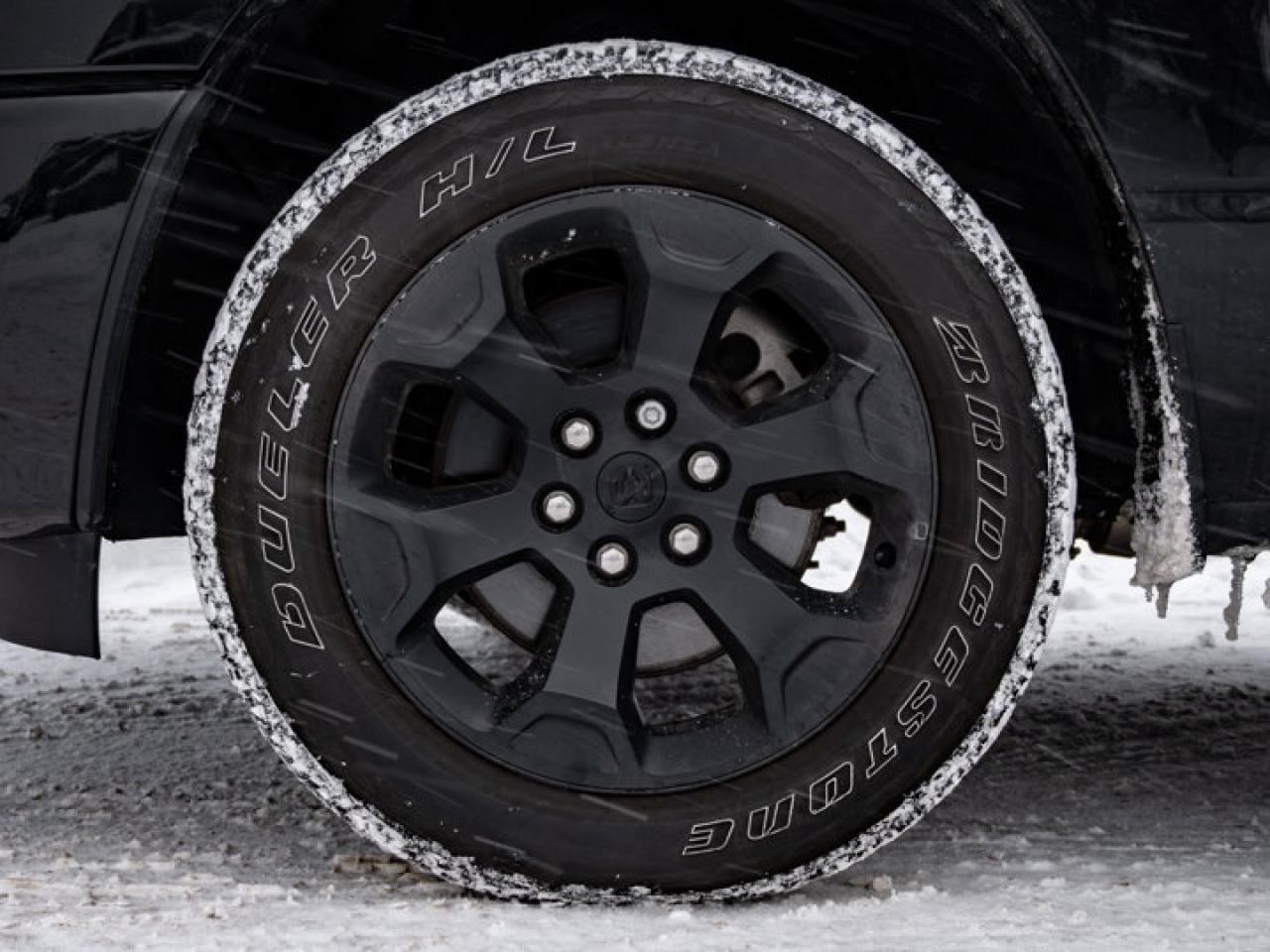 2025 RAM 1500 SPORT Photo