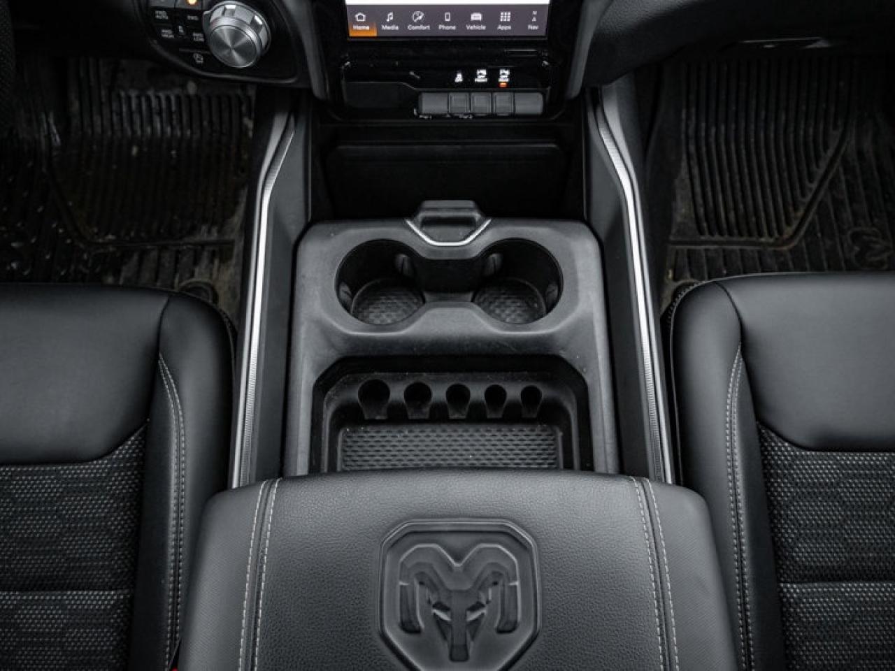 2025 RAM 1500 SPORT Photo