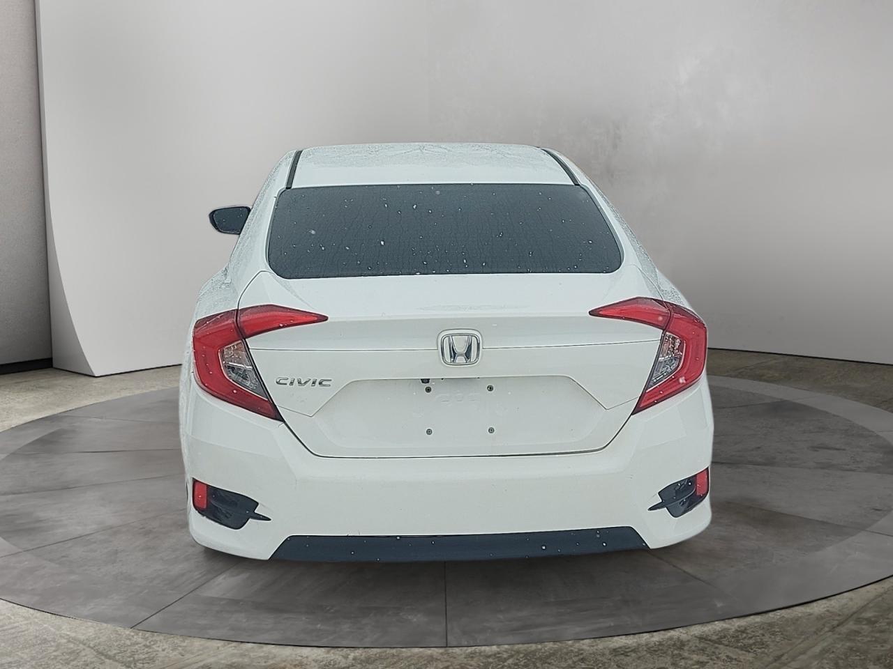 2018 Honda Civic LX Photo