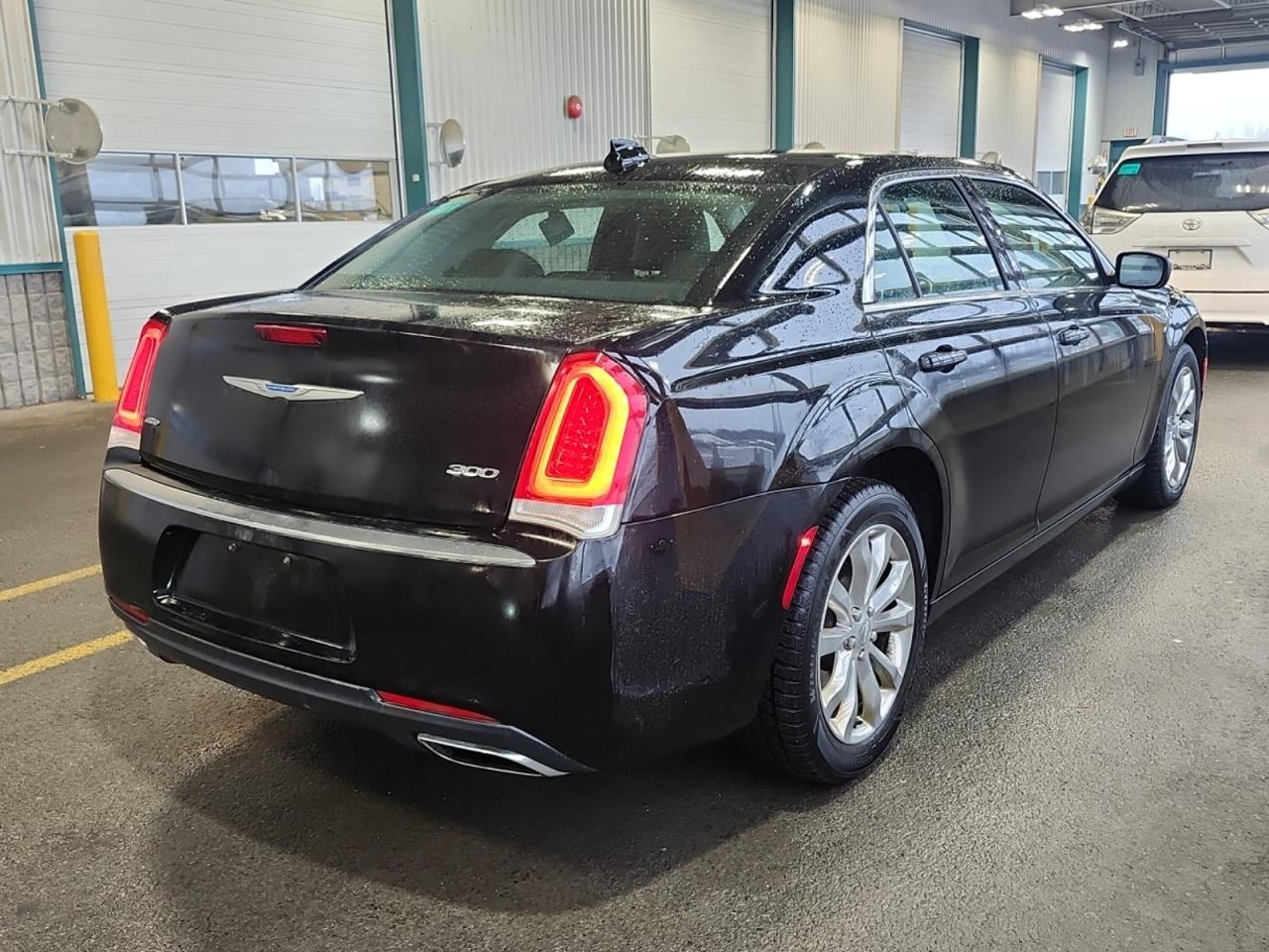 2018 Chrysler 300 300 Touring - Photo #2