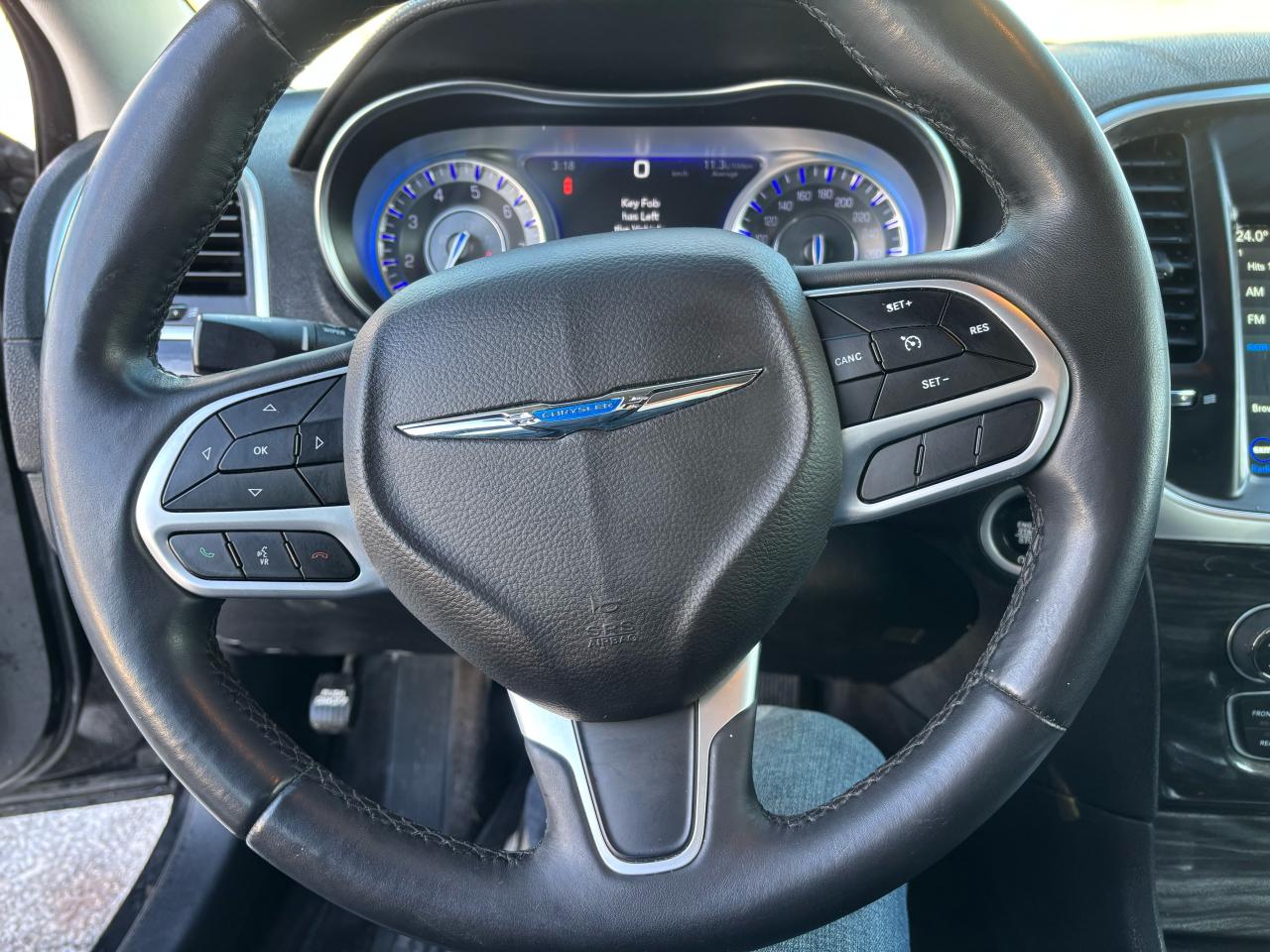 2018 Chrysler 300 300 Touring AWD - Photo #17