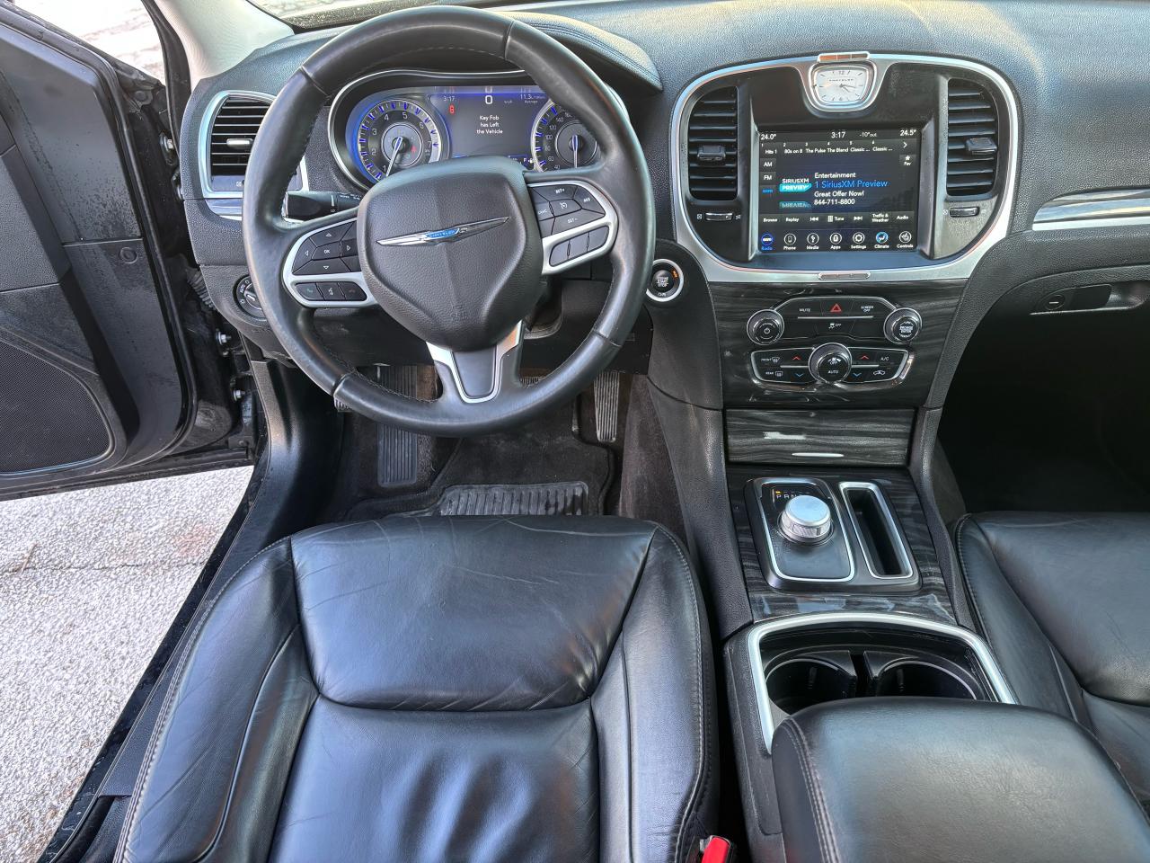 2018 Chrysler 300 300 Touring AWD - Photo #16