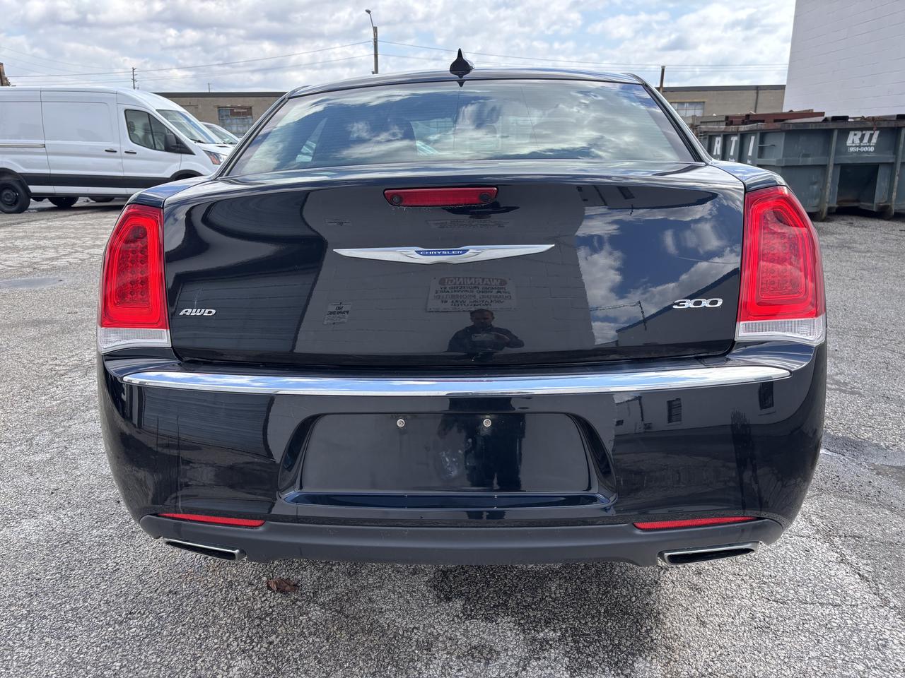 2018 Chrysler 300 300 Touring AWD Photo