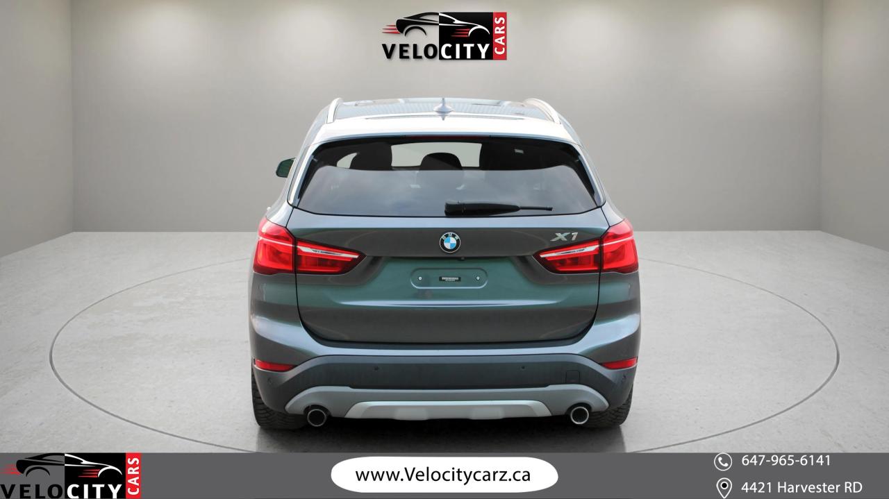 2016 BMW X1  Photo