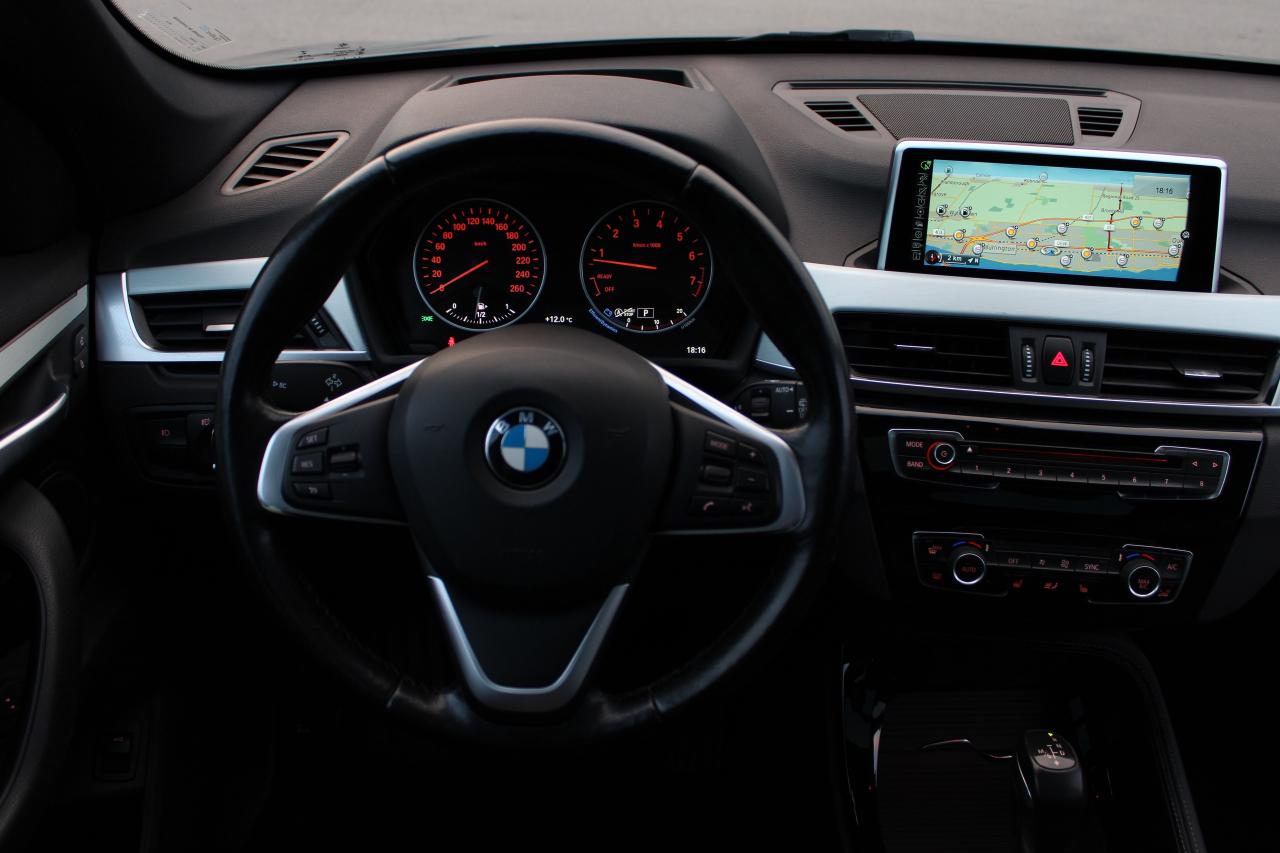 2016 BMW X1  Photo